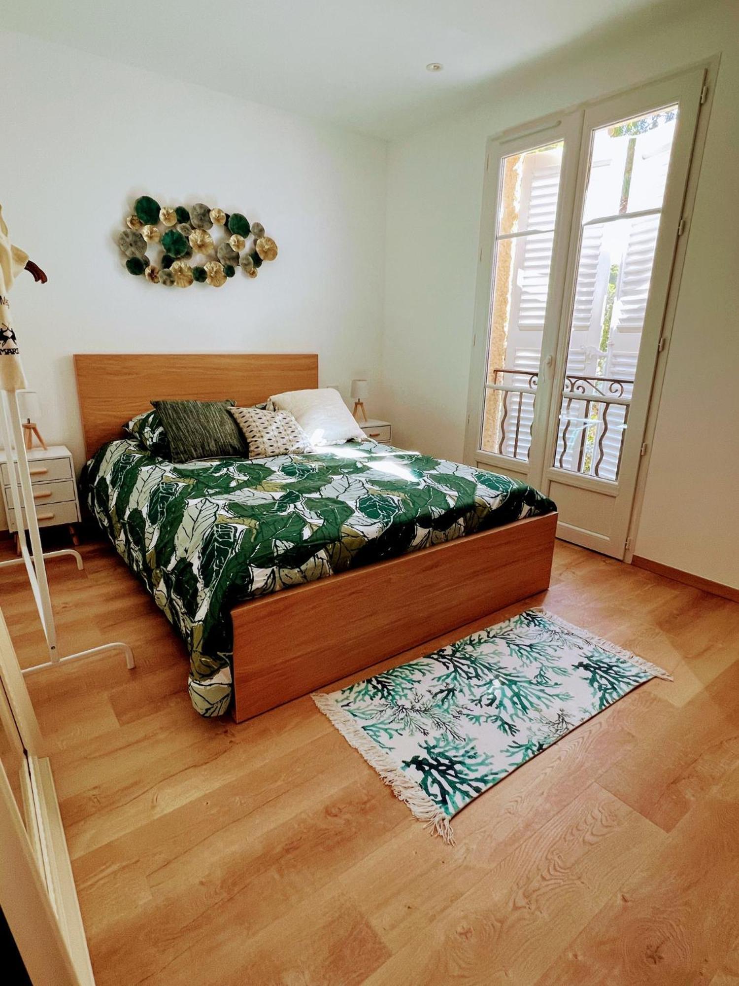 Superbe Appartement Terrasse Et Parking Prive Saint Tropez Bagian luar foto