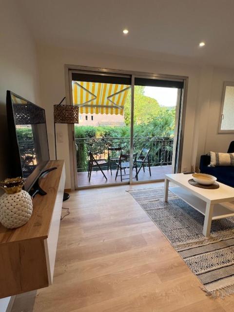 Superbe Appartement Terrasse Et Parking Prive Saint Tropez Bagian luar foto
